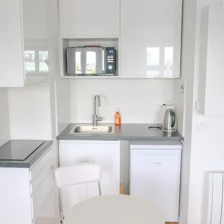 Charming Near Luxembourg Garden, Pantheon View *